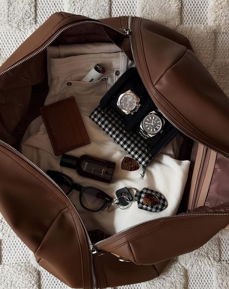 How to Care for a Leather Tote Bag (So It Lasts 20+ Years)