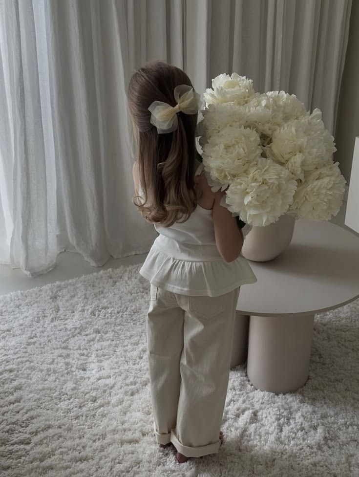 Pre-Teen Girl Gift Ideas: Trendy, Thoughtful & Cool Gifts for Girls Aged 9–12