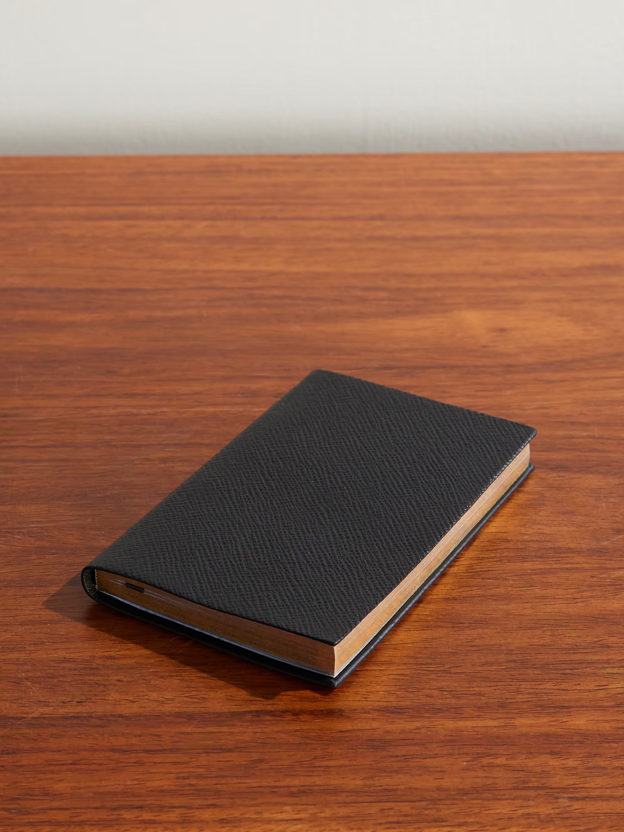 Smythson Panama cross-grain leather notebook in black with gilt-edge pages luxury gift for dad